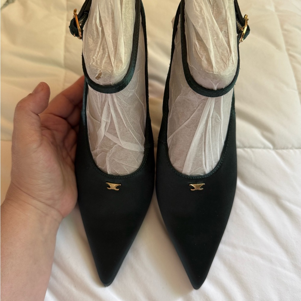 STUNNING 💚 Circus by Sam Edelman Heels with Gold Accents